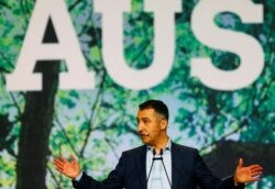 Party leader Cem Ozdemir of the German Green party holds a speech at a party congress in Berlin, Germany, Nov. 25, 2017