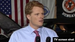 Anggota DPR dari Fraksi Demokrat Joe Kennedy saat menyampaikan tanggapannya terhadap Pidato Kenegaraan 'State of The Union' Presiden Trump, 30 Januari 2018.