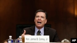 Direktur FBI James Comey memberikan kesaksian di Gedung Parlemen di Washington, 3 Mei 2017.