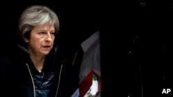 ترزا می نخست وزیر بریتانیا - آرشیو