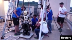 ทีมงานผู้พัฒนาหุ่นยนต์ iRonCub