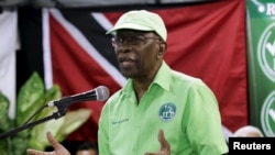 Mantan Wapres FIFA, Jack Warner memberikan keterangan kepada media di Marabella, Trinidad, Rabu (3/6).