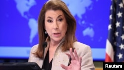 Представитель Госдепартамента США Тэмми Брюс выступает на своей первой пресс-конференции в Госдепартаменте в Вашингтоне. 6 марта 2025 г. REUTERS/Kevin Lamarque