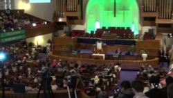 กลุ่มสนับสนุน 'ผู้อพยพเข้าเมือง' เริ่มชุมนุมในหลายเมืองทั่วอเมริกาก่อนหน้าพิธีสาบานตน