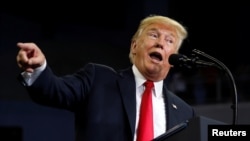 U.S. President Donald Trump speaks during a "Make America Great Again" rally in Evansville, Indiana, Aug. 30, 2018.