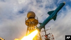 Wakil Kepala Unit Penelitian dan Pengembangan Kementerian Pertahanan Taiwan ditemukan tewas pada Sabtu (6/8) pagi di sebuah kamar hotel. Foto sebagai ilustrasi. (Foto: AP)