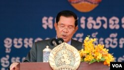 រូបឯកសារ៖ លោក​ ហ៊ុន សែន នាយក​រដ្ឋមន្រ្តី​នៃប្រទេស​កម្ពុជា។​ 