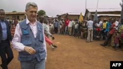 Filippo Grandi, Haut commissaire des Nations Unies pour les réfugiés, au camp de Gihembe, à Byumba, Rwanda, Le 8 avril 2018.