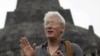 Aktor Richard Gere Meditasi Bersama Para Bhiksu di Candi Borobudur