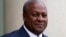 Ghana's President John Dramani Mahama arrives for a meeting with France's President at the Elysee Palace in Paris, May 28, 2013 file photo. REUTERS/Charles Platiau (FRANCE - Tags: POLITICS HEADSHOT) - RTX1040U