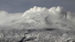 El volcán Nevado del Ruiz en Colombia pone en alerta a la población de la zona
