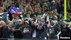  Philadelphia Eagles oo u dabaaldaheysa sanashada koobka.