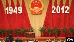 中国领导人在2012年10月1日庆祝中共成立中华人民共和国63周年(美国之音东方拍摄)