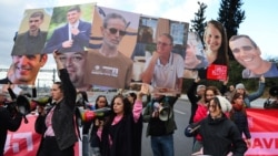 အစ္စရေးဓားစာခံတွေပြန်လွတ်ရေး သမ္မတ Trump ဖိအားပေး