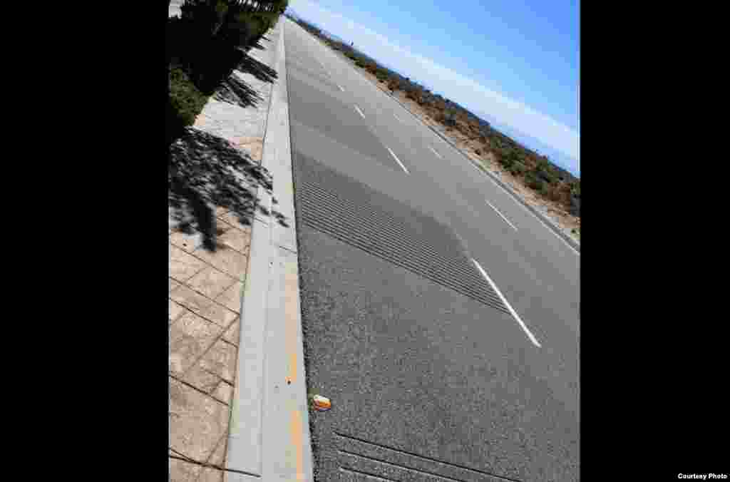 The grooves in this highway in Lancaster, California play an out-of-tune William Tell Overture. (Trevor Cox)