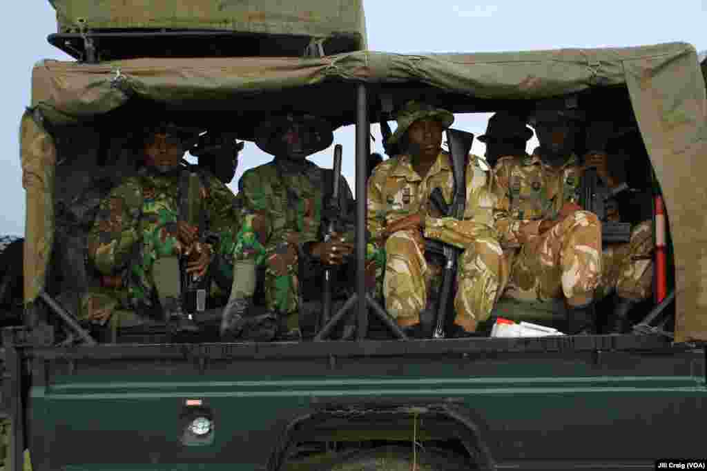 Rangers prepare for demonstrations on front-line protection against poaching at Ol Pejeta conservancy, the largest black rhinoceros sanctuary in East Africa, in Laikipia Plateau, Kenya, April 28, 2016.