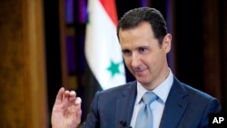 Presiden Suriah Bashar Assad. Suriah mengatakan, Rabu (20/7), pihaknya secara resmi memutuskan hubungan diplomatik dengan Ukraina sebagai tanggapan atas langkah serupa oleh Kyiv. (Foto: via AP)