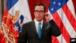 El secretario del Tesoro de Estados Unidos, Steve Mnuchin, habló sobre las sanciones a funcionarios venezolanos durante una visita a Chile.