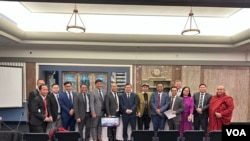 အမေရိကန်အထက်လွှတ်တော်၊ Dirksen အဆောက်အဦးတွင် ကျင်းပခဲ့သည့် မြန်မာ ဘာသာရေးလွတ်လပ်ခွင့် ချိုးဖောက်မှုဆိုင်ရာ တင်ပြပွဲ။ (ဖေဖော်ဝါရီ ၄၊ ၂၀၂၅)​ (ဓာတ်ပုံ - ဗွီအိုအေ မြန်မာဌာန)