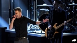 Ryan Tedder and OneRepublic perform at the 40th annual People's Choice Awards at Nokia Theatre L.A. Live, Jan. 8, 2014, in Los Angeles. 