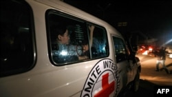 Според Клубот на палестински затвореници, полуофицијална организација, Израел за возврат се очекува подоцна денес да ослободи 30 палестински затвореници од израелските затвори - 15 жени и 15 мажи