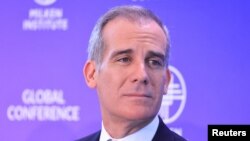 Посол США в Індії Ерік Гарсетті вважає, що стосунки США та Індії покращуються і вказує, що Індія допомогла США в певних кроках із обмеження Росії