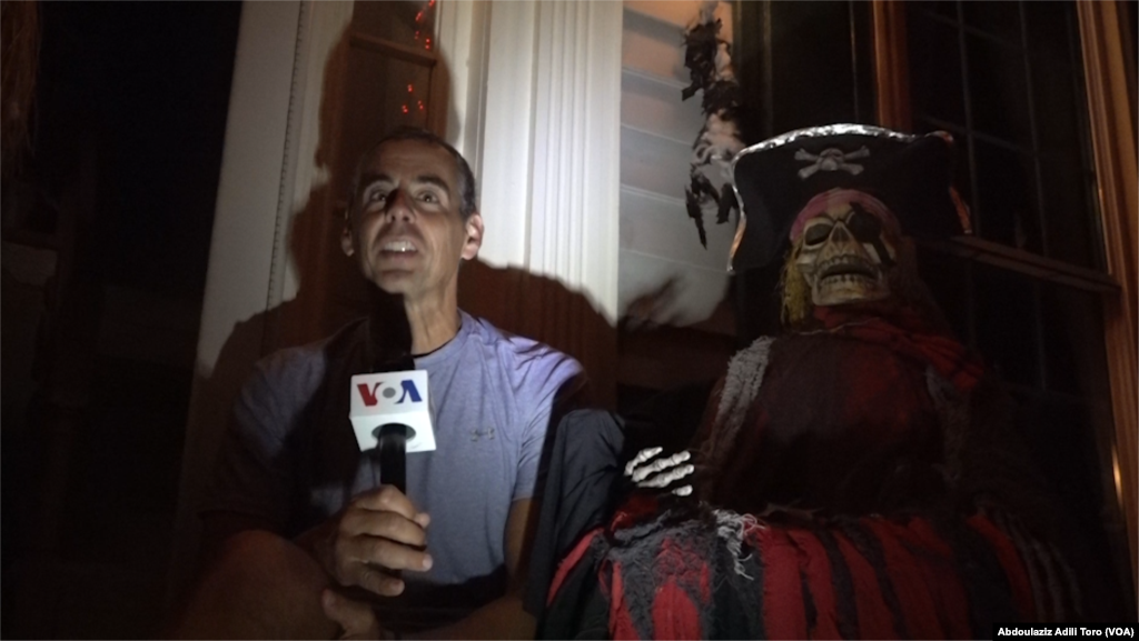 Shirin Mr. Roy a Ranar wasan Halloween, Gaithersburg, Maryland Ranar 31 Oktoba 2019.